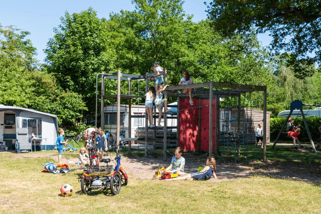 Villa Chalet 'T Rijsterbos Op Camping Met Zwembad! Exterior foto