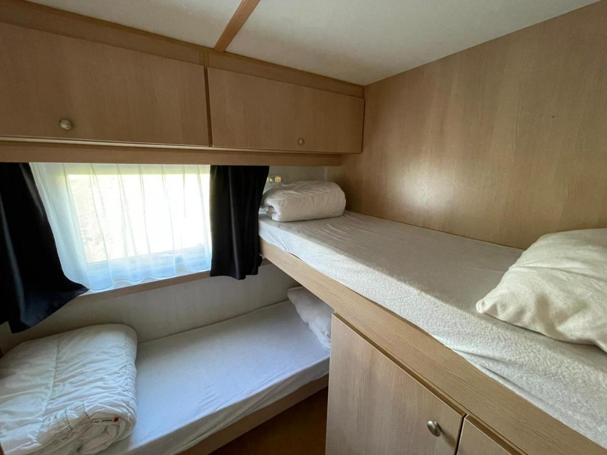 Villa Chalet 'T Rijsterbos Op Camping Met Zwembad! Exterior foto